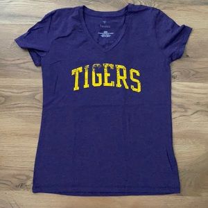 Women’s LSU Tigers Vneck Tshirt